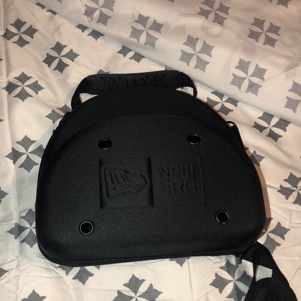 New Era cap carrier